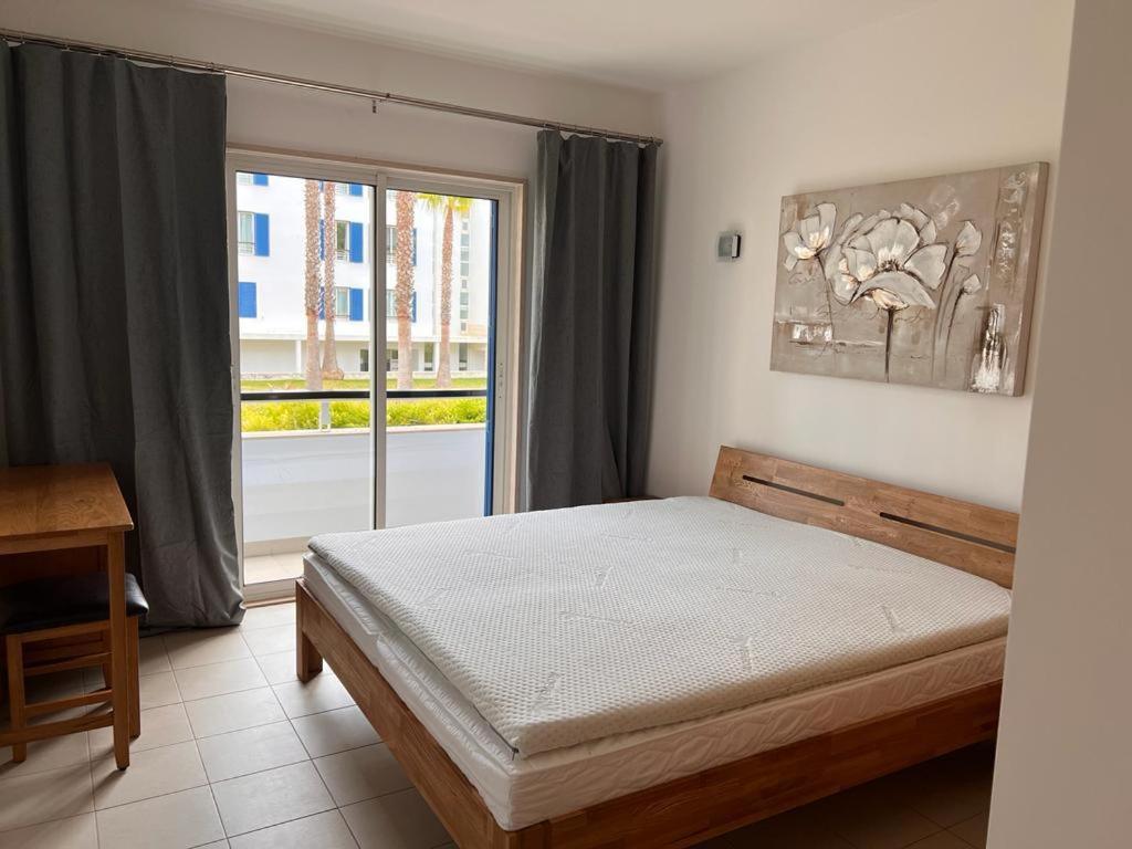 Angies Marina Apartment, Includes 2 Free Passes For The Marina Pool Lagos Luaran gambar
