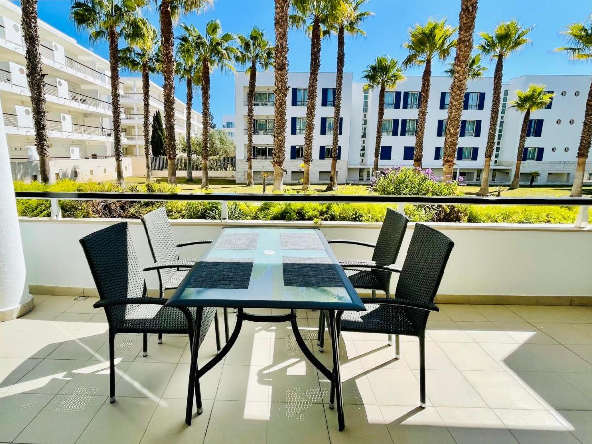Angies Marina Apartment, Includes 2 Free Passes For The Marina Pool Lagos Luaran gambar