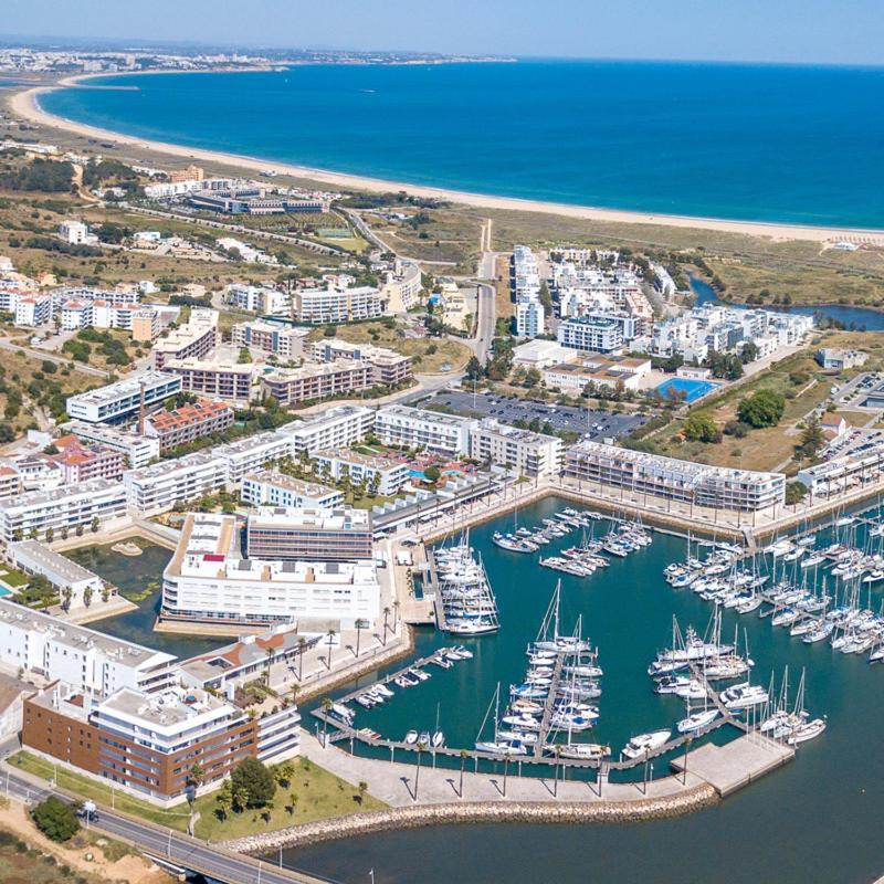 Angies Marina Apartment, Includes 2 Free Passes For The Marina Pool Lagos Luaran gambar