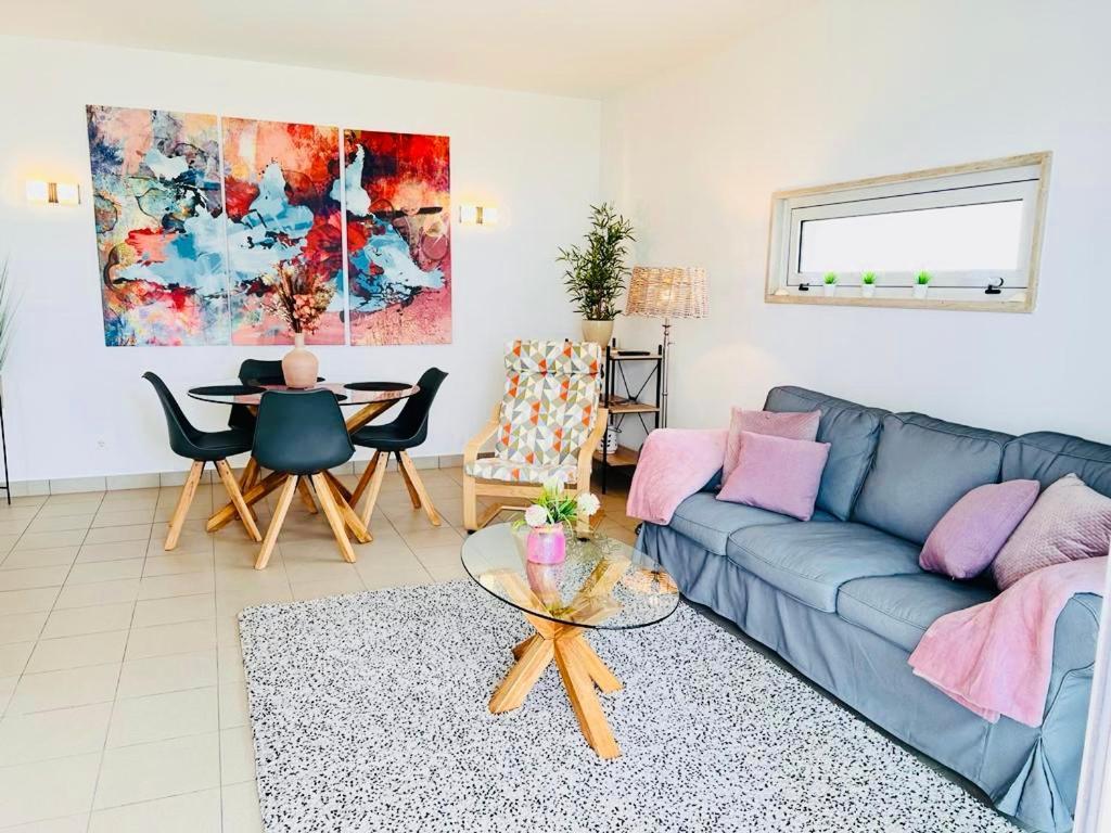 Angies Marina Apartment, Includes 2 Free Passes For The Marina Pool Lagos Luaran gambar